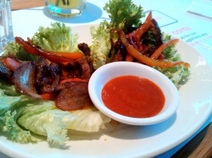 wagamama beef lettuce wrap